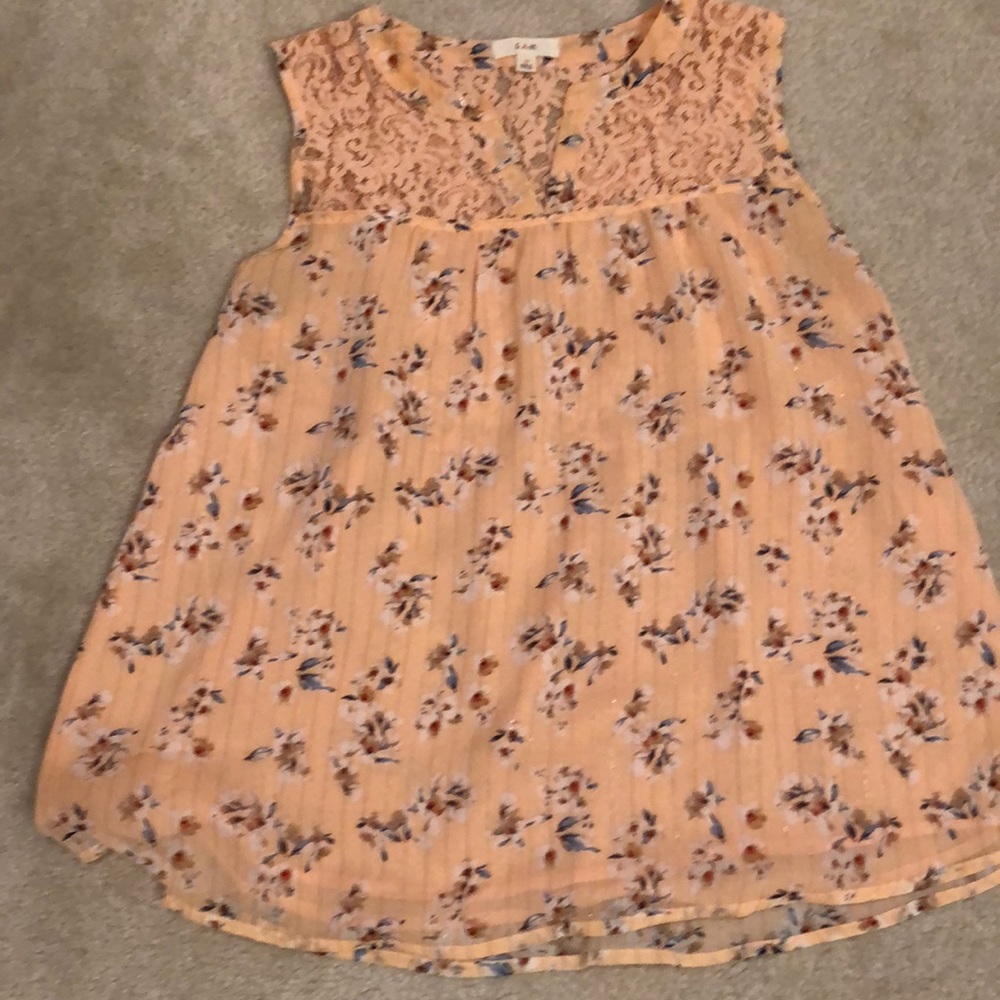 Sleeveless Swing Top